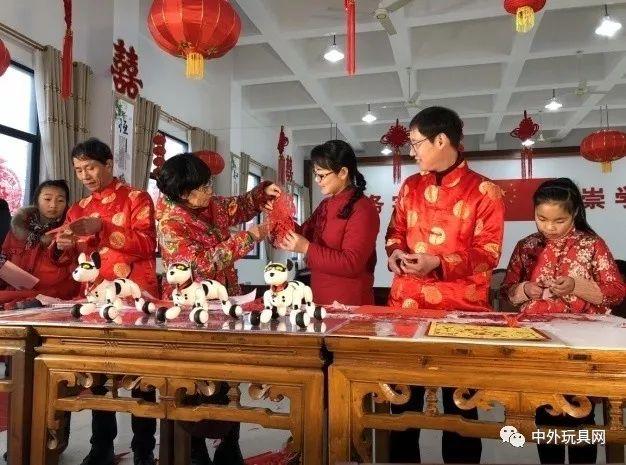 实丰旺仔小六央视“小春晚”惊艳亮相 玩具智造正式启航